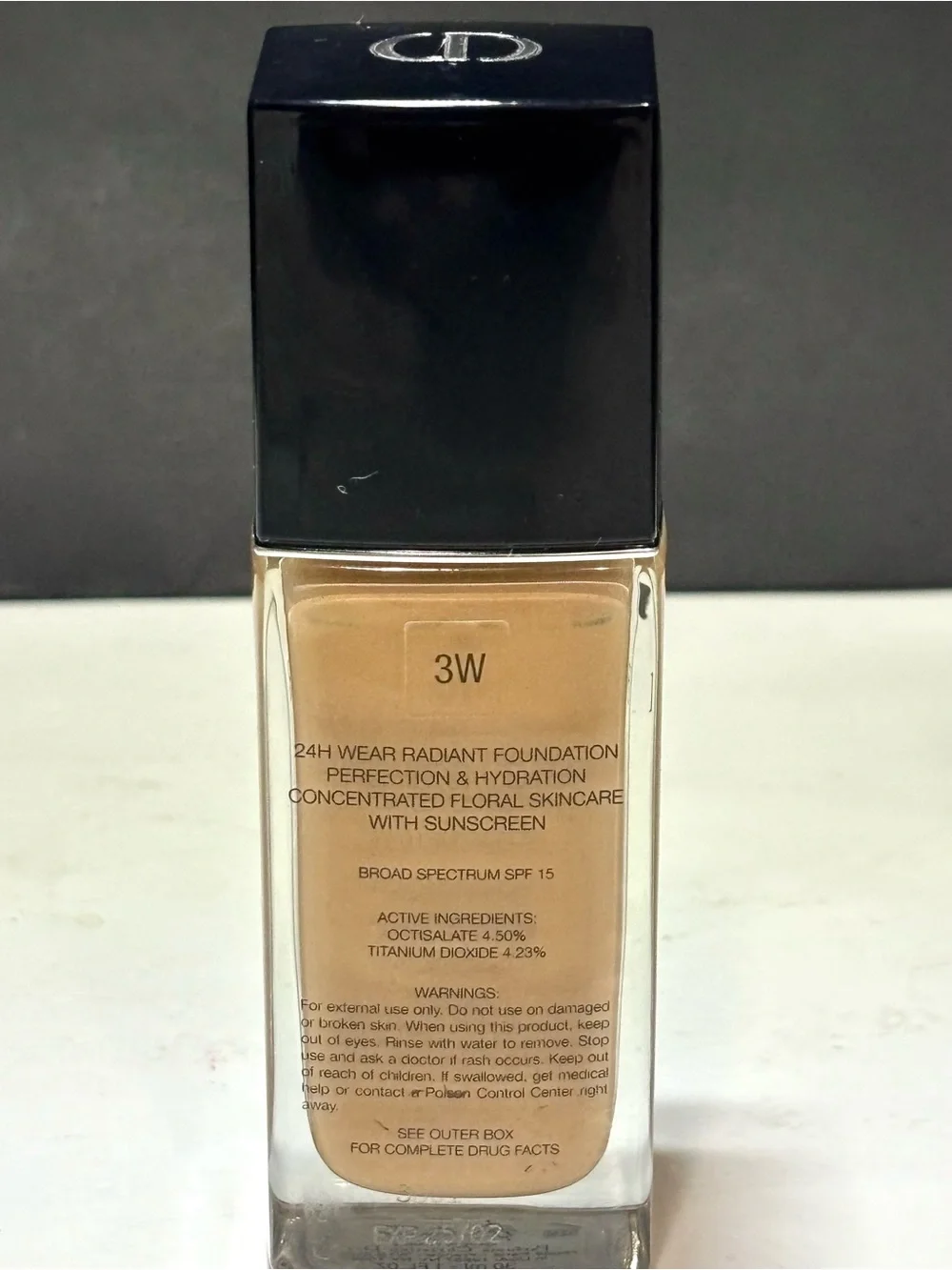 Dior forever 3W skin glow foundation